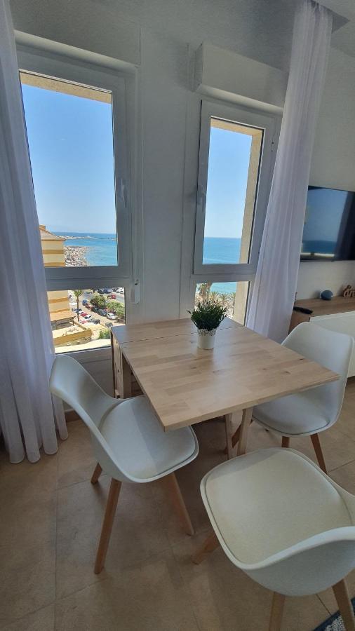 Beachfront-Parque Paloma-Modern-Panoramic Views! เบนัลมาเดนา ภายนอก รูปภาพ