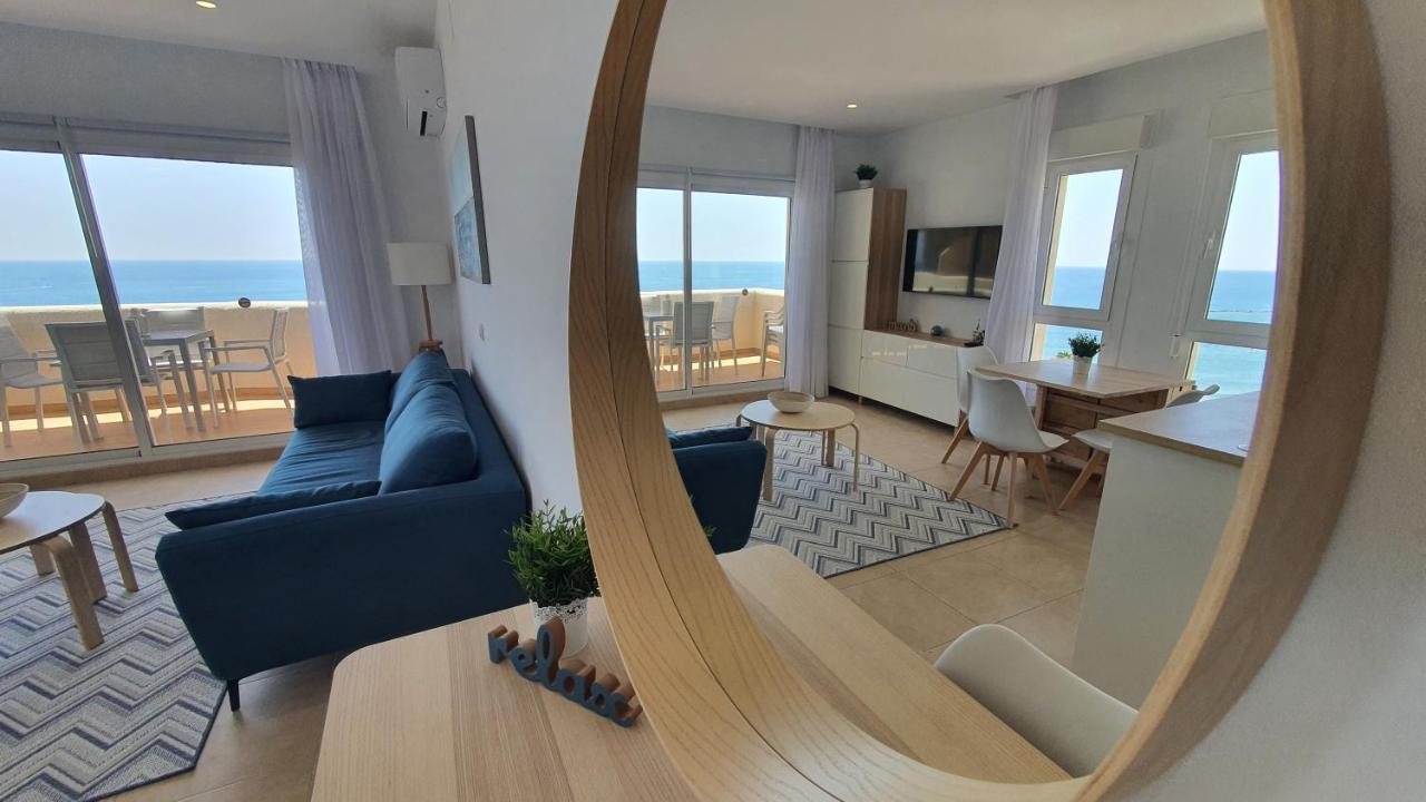 Beachfront-Parque Paloma-Modern-Panoramic Views! เบนัลมาเดนา ภายนอก รูปภาพ