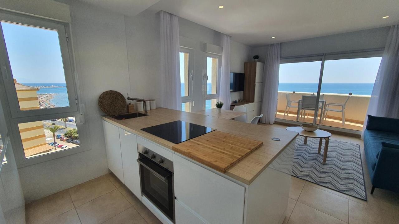 Beachfront-Parque Paloma-Modern-Panoramic Views! เบนัลมาเดนา ภายนอก รูปภาพ