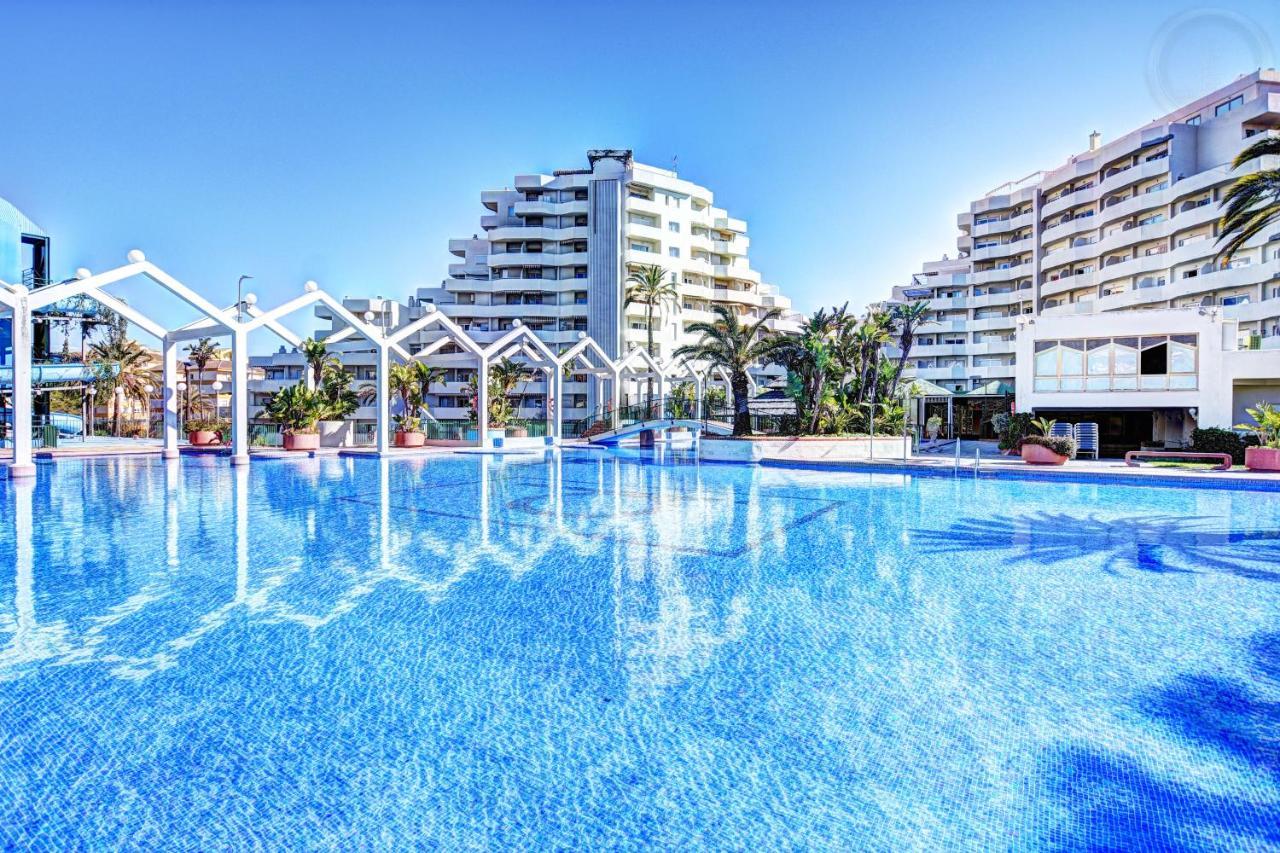 Beachfront-Parque Paloma-Modern-Panoramic Views! เบนัลมาเดนา ภายนอก รูปภาพ